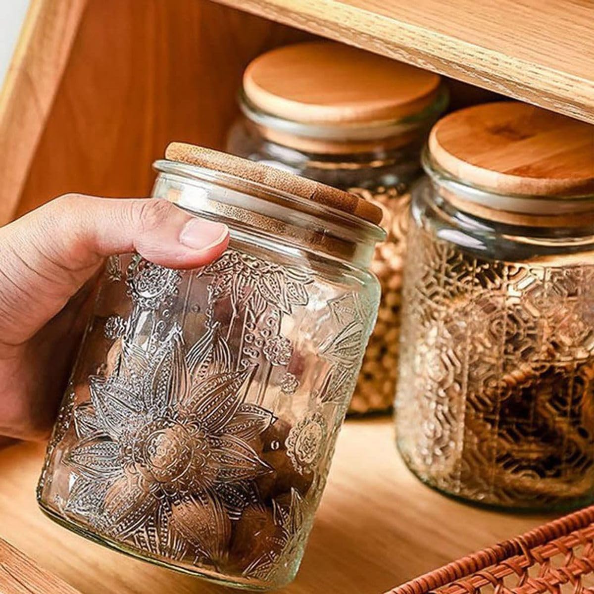 Cart In Mart Vintage Storage Glass Jar Wooden Lid Safe and Dishwasher Safe 700ml