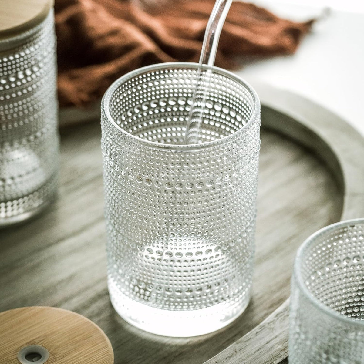 Cart In Mart Vintage Hobnail Drinking Glasses with Bamboo Lid & Glass Straw - 500ml - 4 Pack