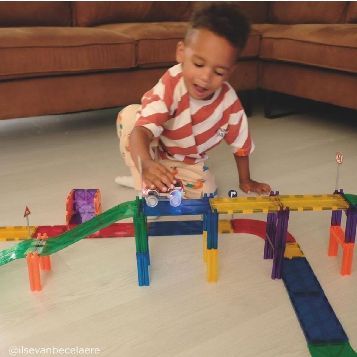 Highway Race Track